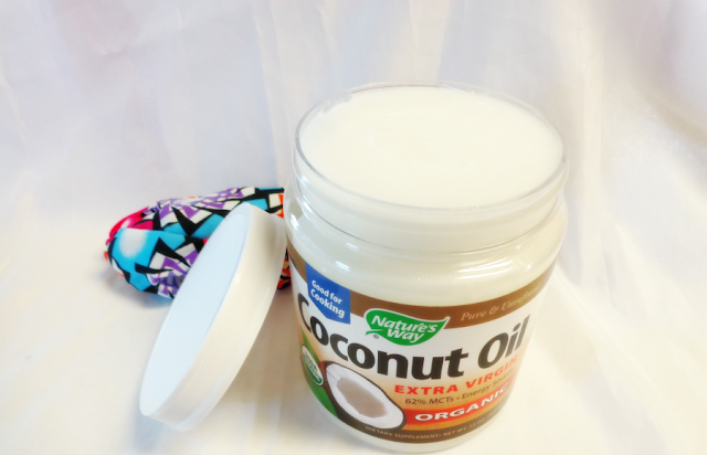 10 Ways to Use Coconut Oil on Your Hair