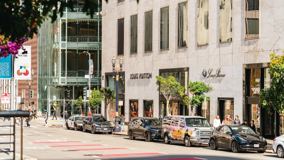Discover upscale shopping in Union Square, San Francisco, featuring iconic luxury brands.