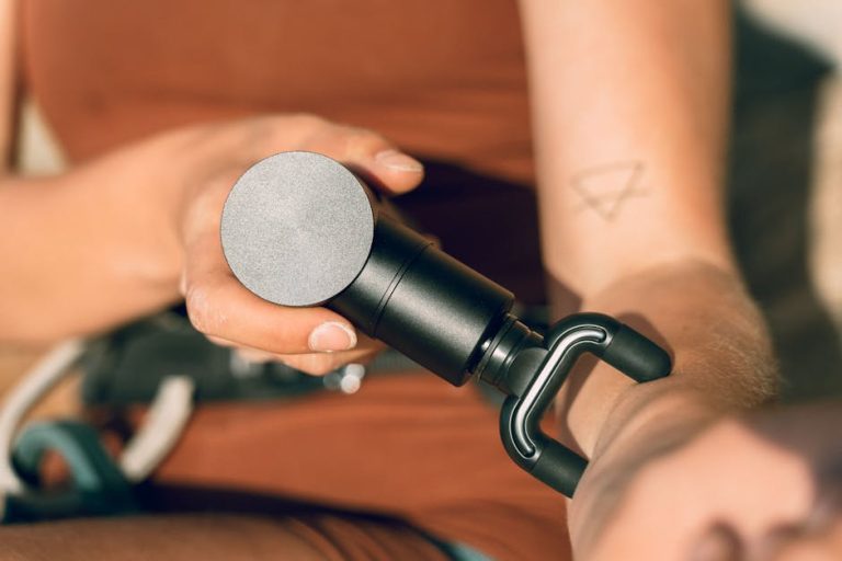 Bob and Brad D6 Pro Plus vs D6 Pro: Which Massage Gun with Heat Is Right for You?