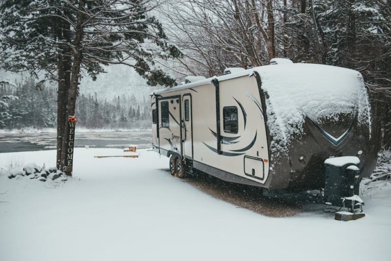 Wufoty 100FT vs 160FT Heated Water Hose: Which RV Deicer Should You Pack for Winter Camping?