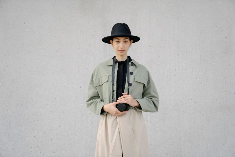 Minimalist Fashion For Women: Optimize Your Home Office: Ergonomics, Productivity & Budget